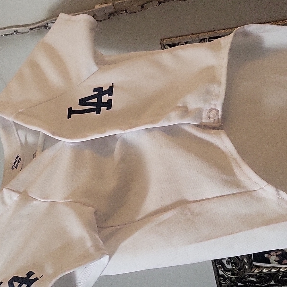 DODGER DOGGIE SHIRT